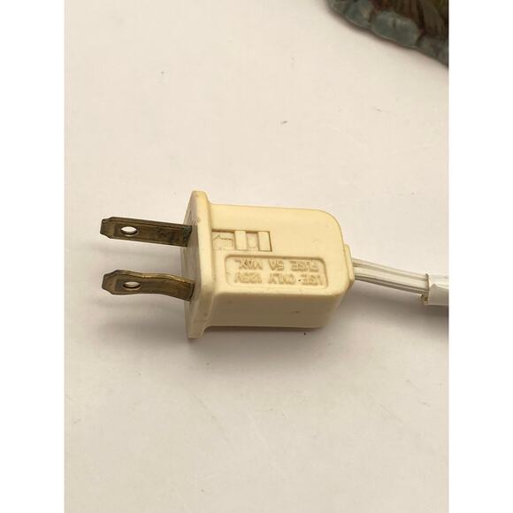 VTG Spooky Halloween Scene Light up Ceramic House Ghost And Ghouls 8"x6" - Picture 11 of 16